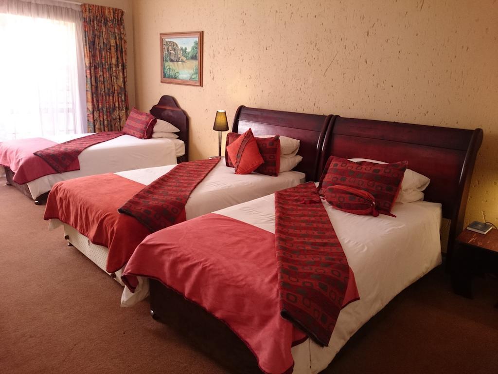 Hornbill Lodge Magaliesburg Rum bild