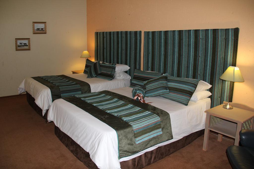Hornbill Lodge Magaliesburg Rum bild