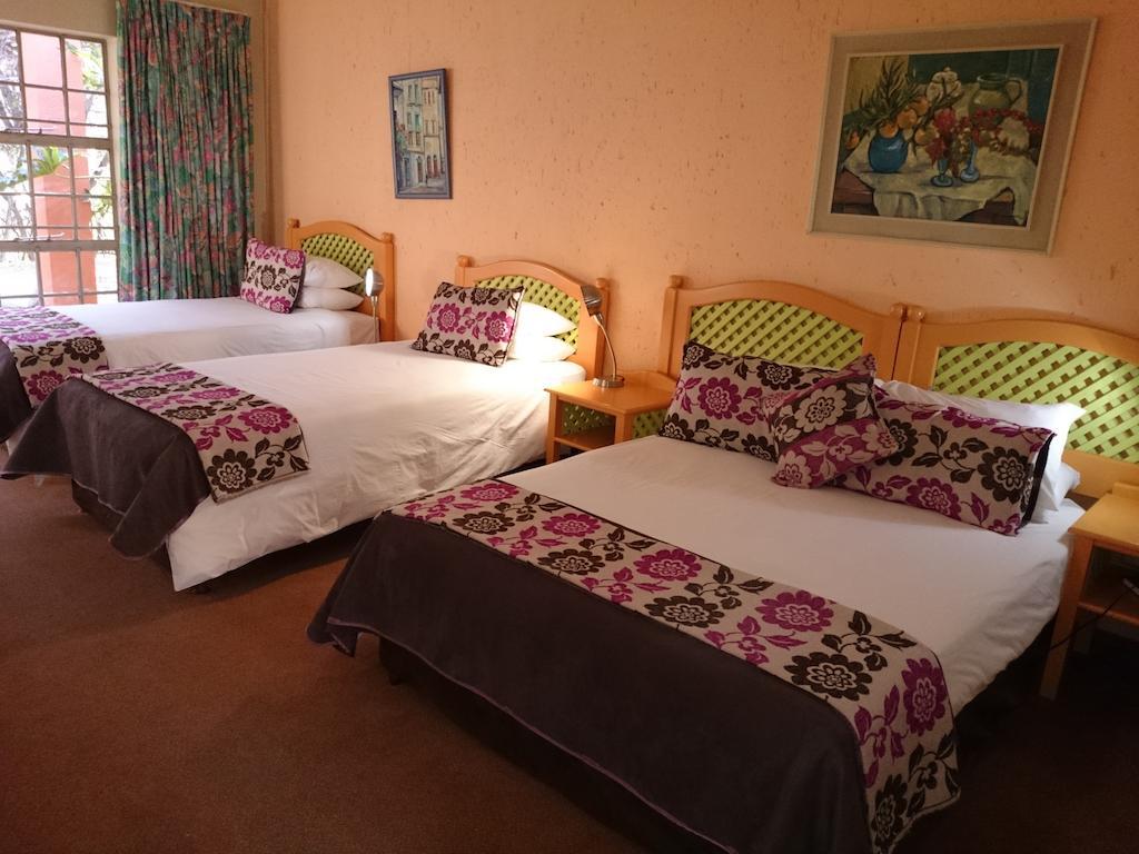 Hornbill Lodge Magaliesburg Rum bild
