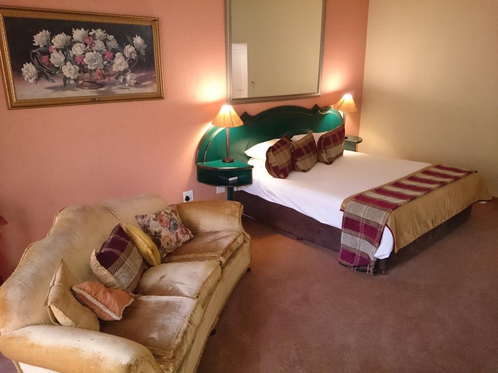 Hornbill Lodge Magaliesburg Rum bild